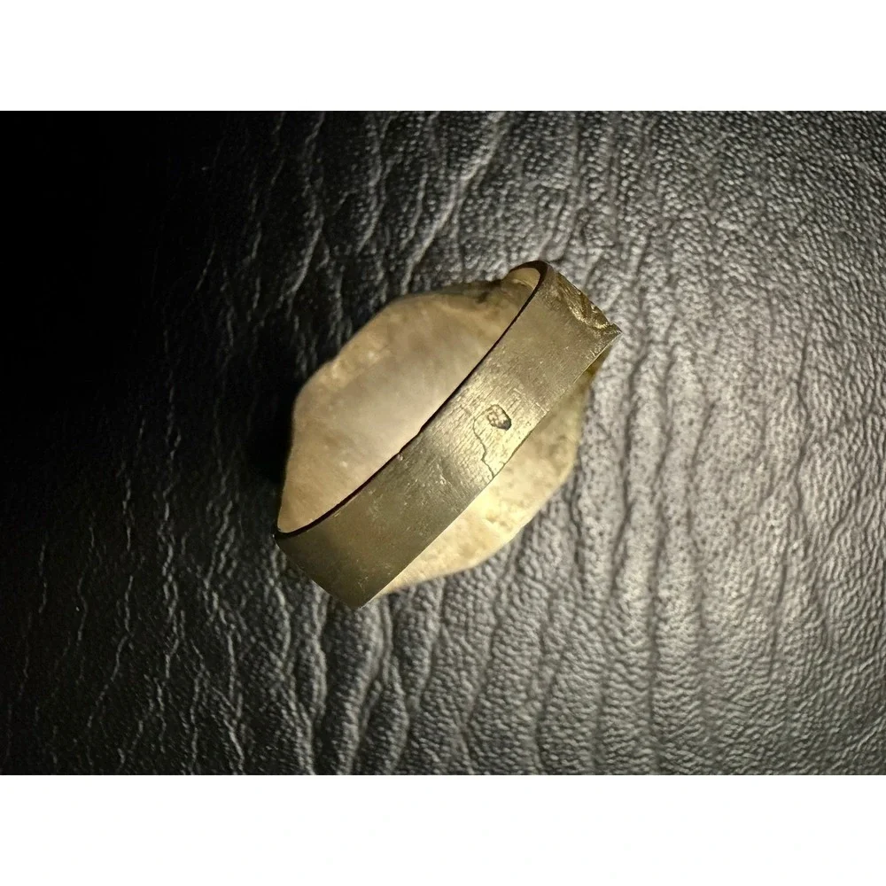 Vintage Silver Signet Ring Mens Brutalist Abstract Hand Carved Leaf Detail 8.35g